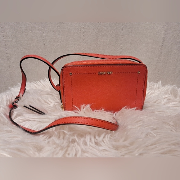 Calvin Klein Handbags - Calvin Klein Crossbody/Shoulder Bag